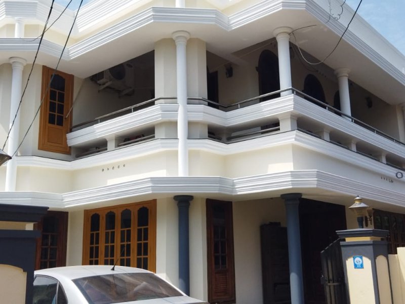 6 cent land with 5 BHK house